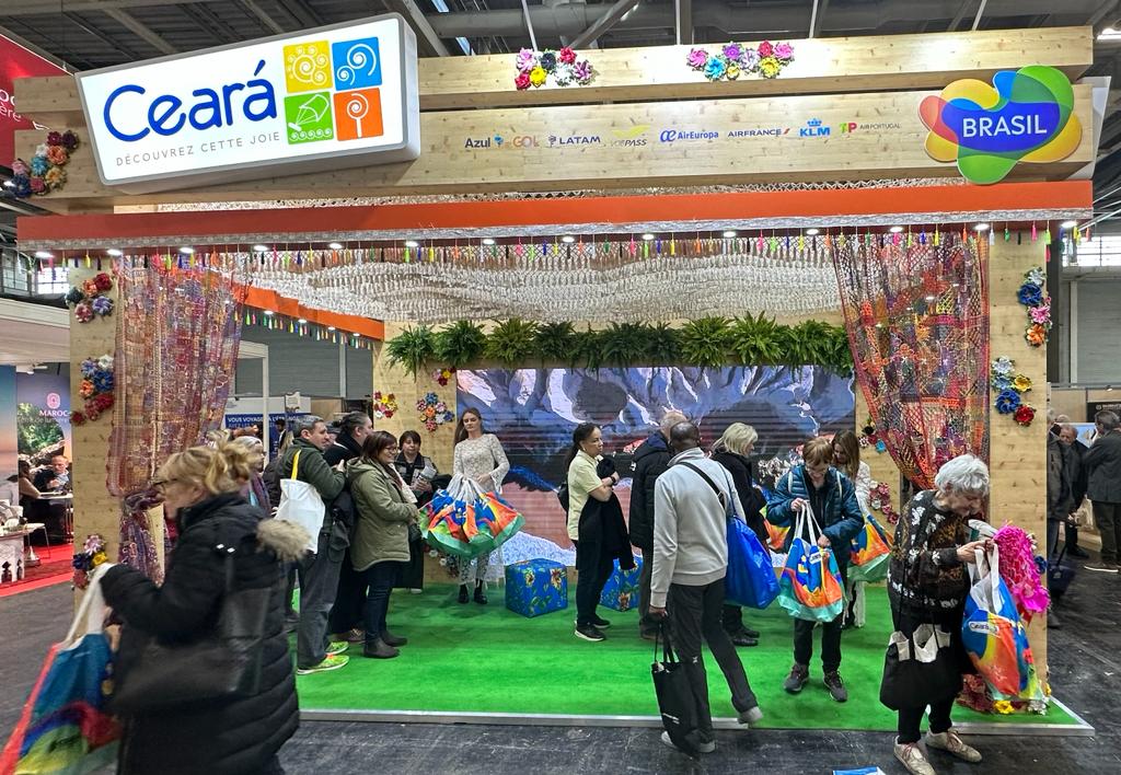Com estande que valoriza as belezas culturais e turísticas, Ceará participa de evento em Paris