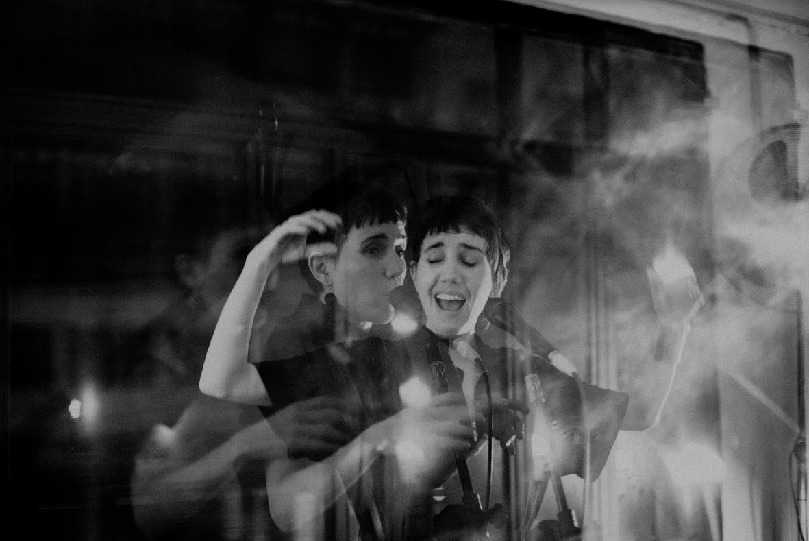 Porto Iracema das Artes realiza live “Esculpir a Voz”, com Loreta Dialla e Inês Terra