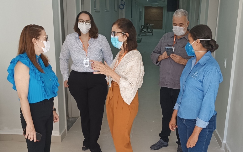 Secretária da Saúde visita obras da nova Emergência do Hospital Infantil Albert Sabin