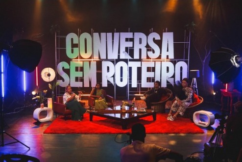 Porto Dragão lança novos episódios do programa Conversa Sem Roteiro e traz podcast, instalação e performance na agenda cultural desta semana