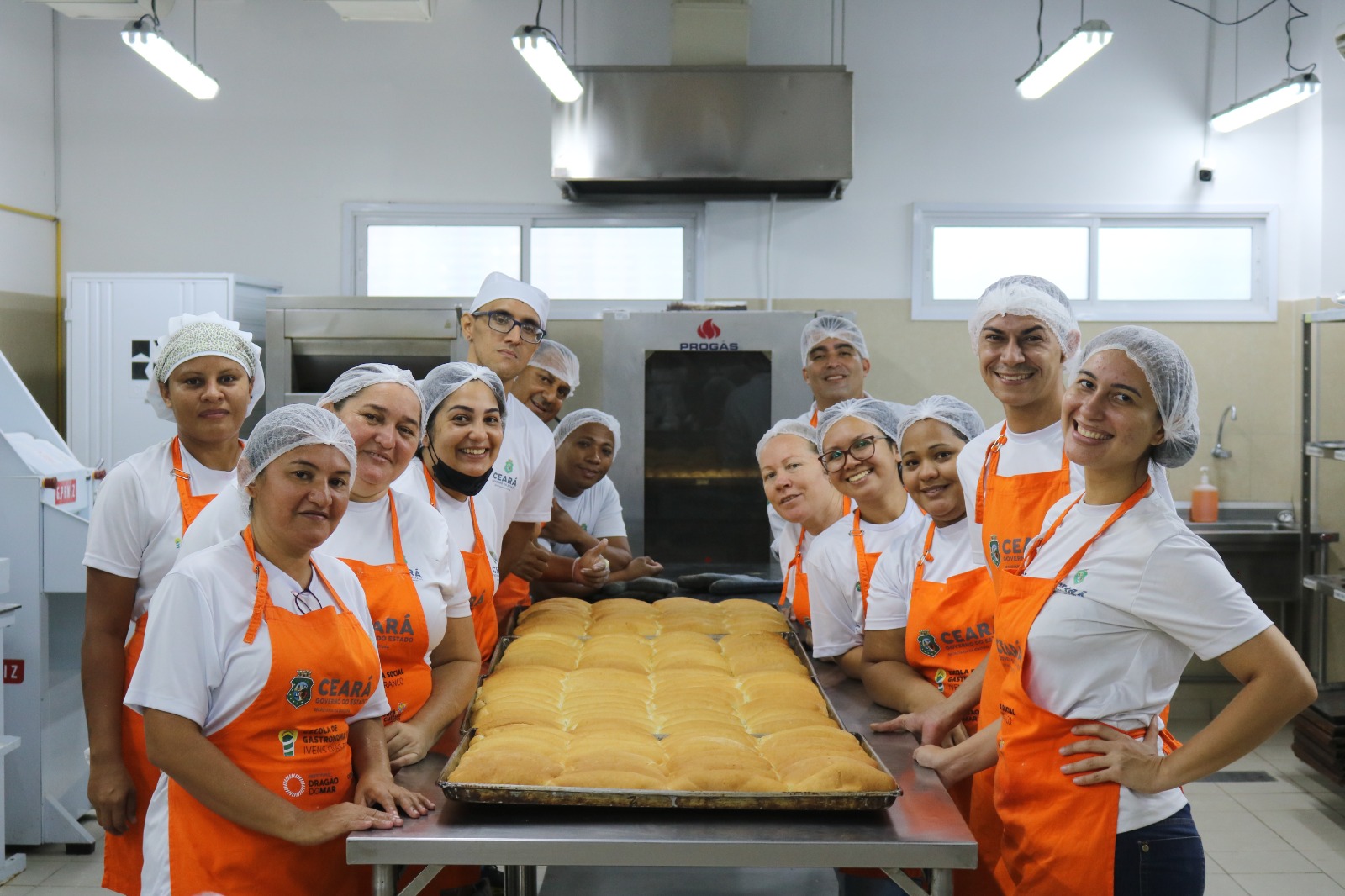 Escola de Gastronomia Social promove aula show “Páscoa Lucrativa” com foco em pães e chocolates