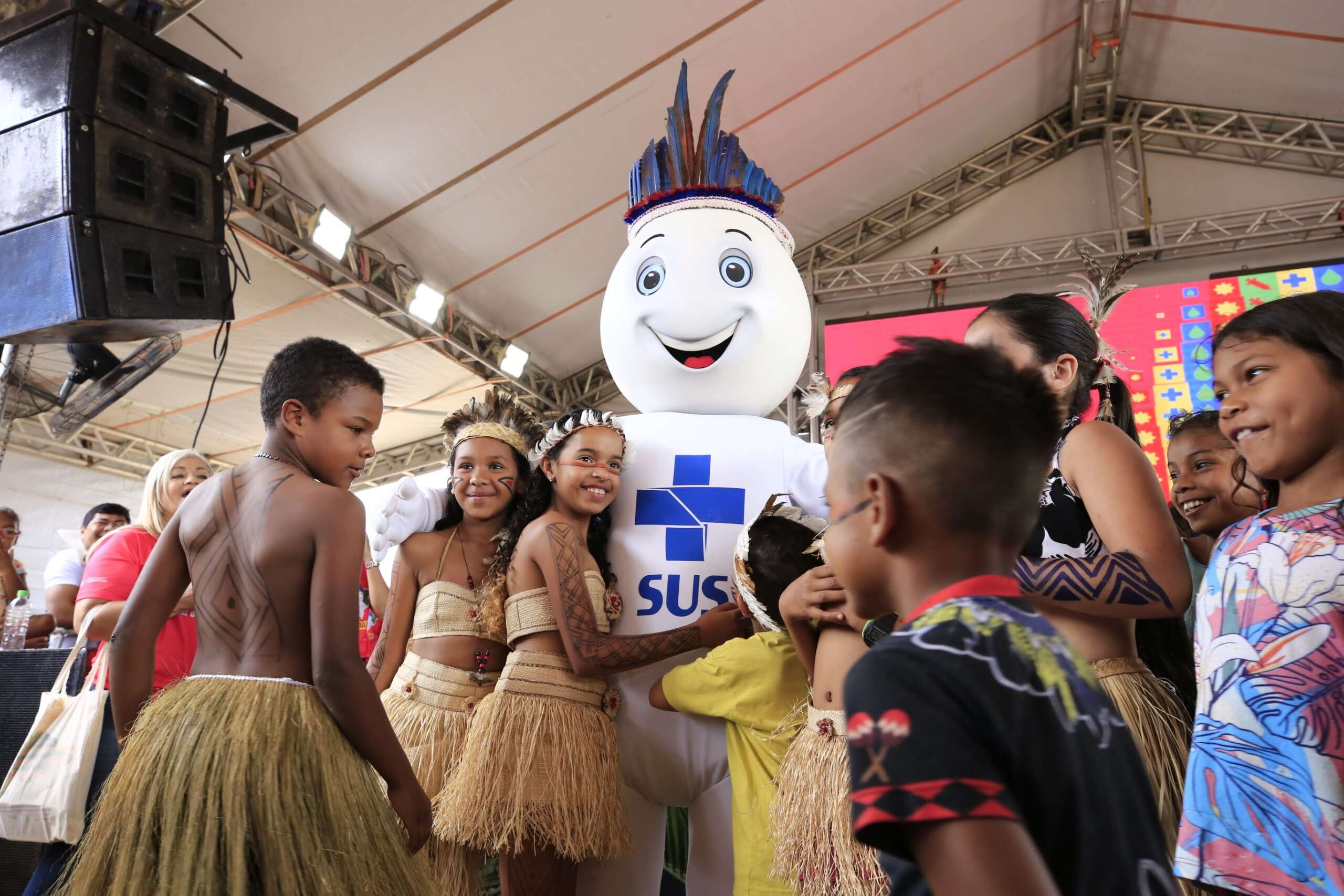 Com a presença da ministra Sonia Guajajara, campanha nacional de vacinação indígena tem encerramento no Ceará