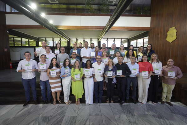 Governo do Ceará reúne gestores regionais de educação e apresenta metas educacionais para 2023