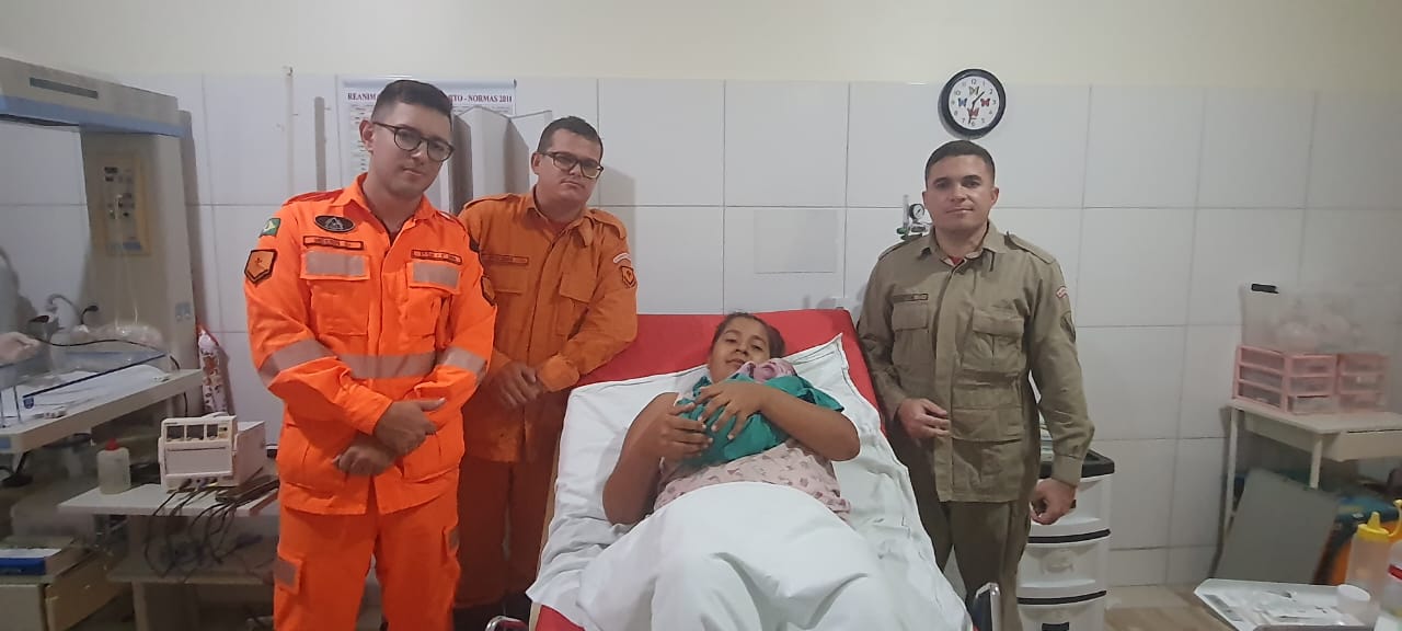 CBMCE auxilia nascimento de bebê em Aracati