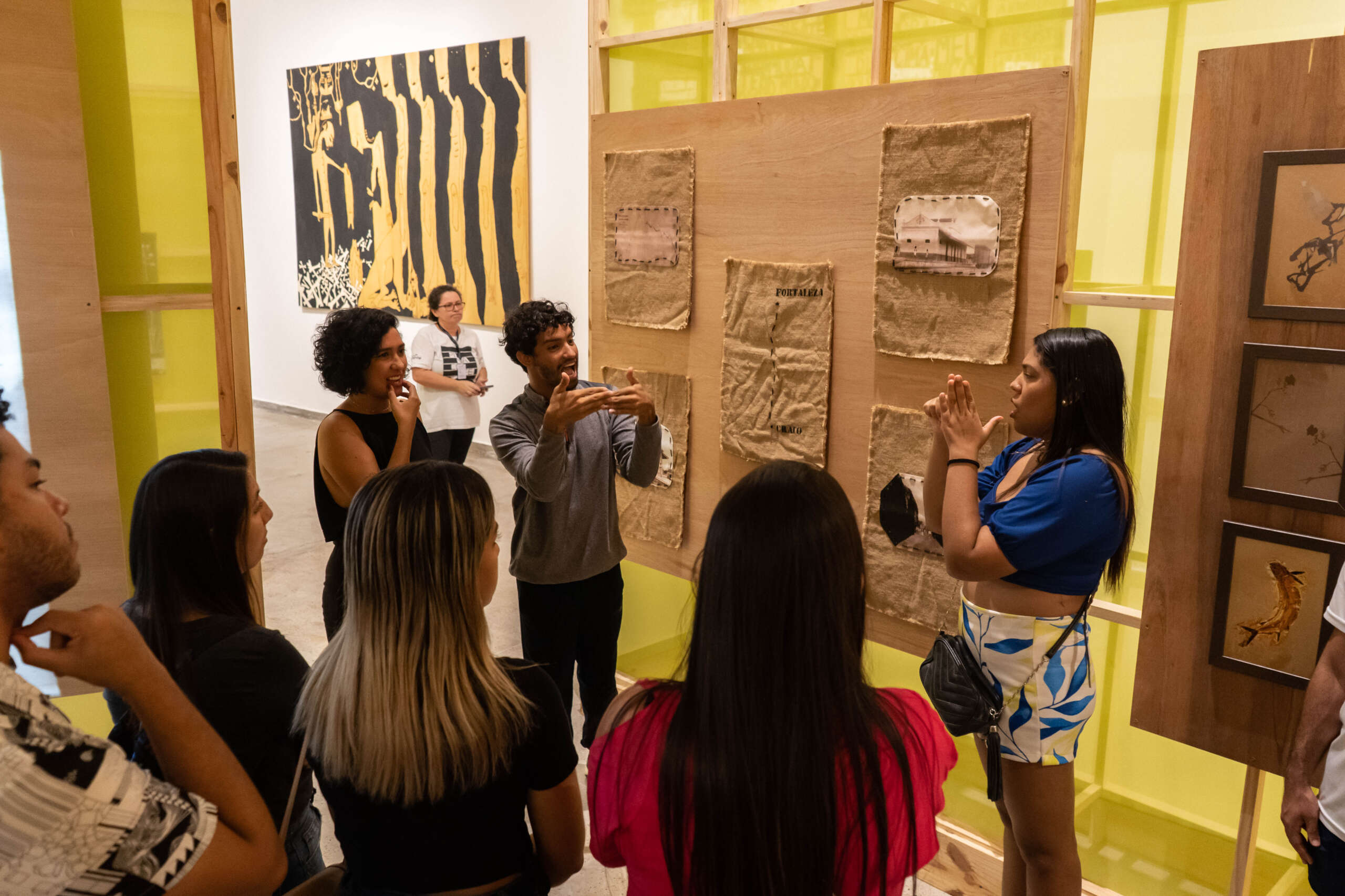 Performance musical e visita mediada em Libras são destaques da programação da Pinacoteca do Ceará