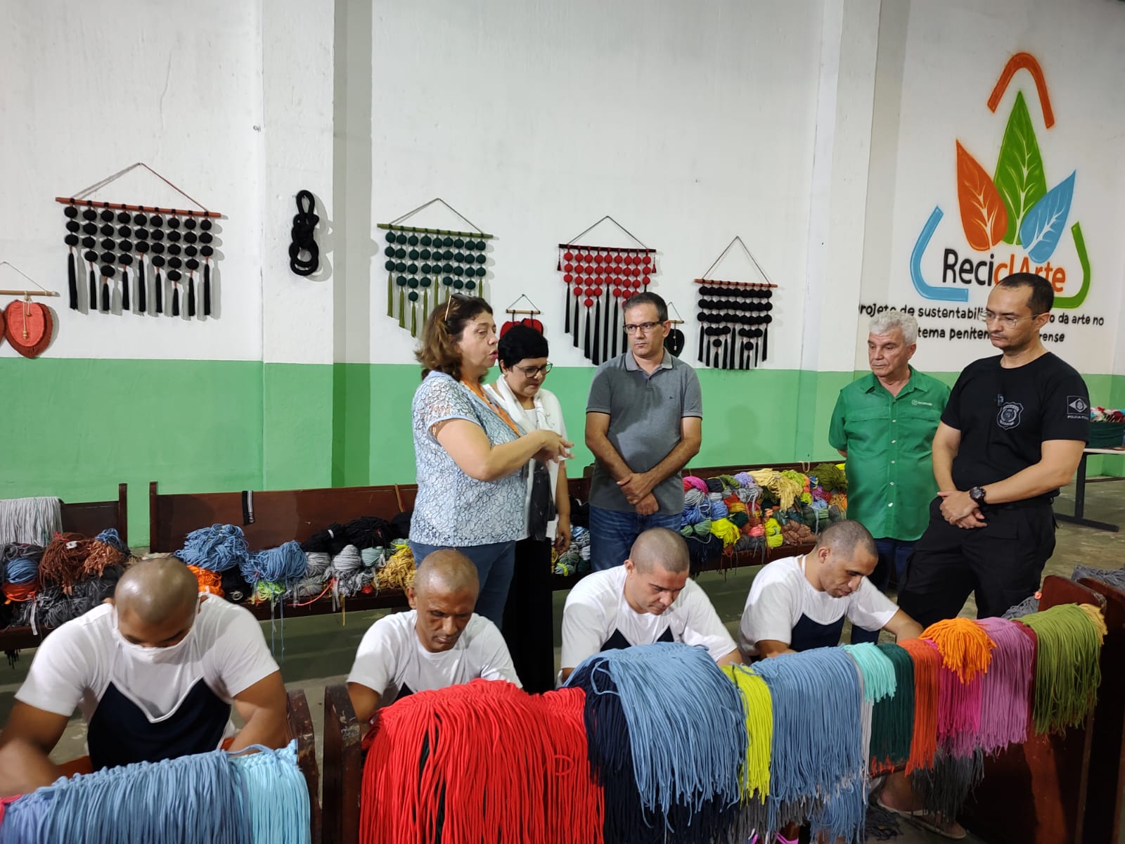 SAP lança oficina que promove arte sustentável através da criatividade e trabalho de internos