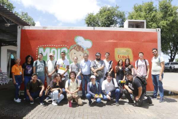 Alunos da UFC visitam a Ceasa-CE
