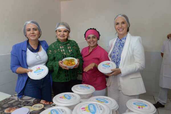 Primeira-dama Lia de Freitas realiza visita técnica à Paraíba para a troca de experiências na área da segurança alimentar