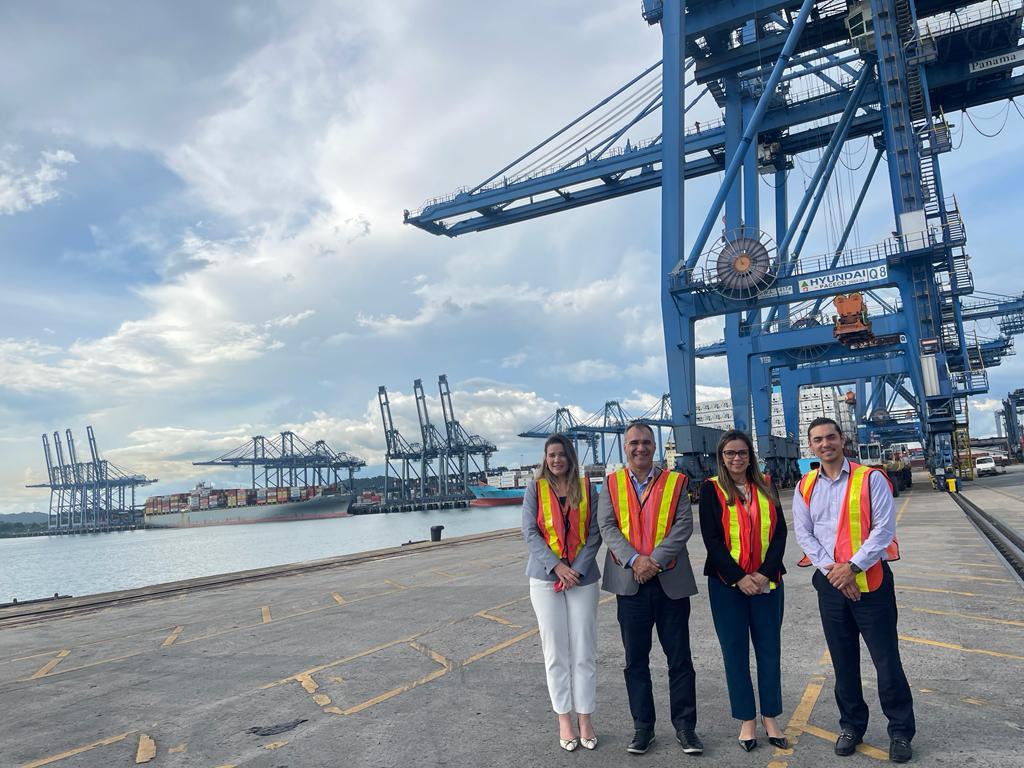 Comitiva da ZPE Ceará visita Zonas Francas do Panamá