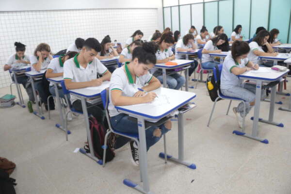 Spaece 2022: Ceará mantém resultados de aprendizagem do Ensino Médio
