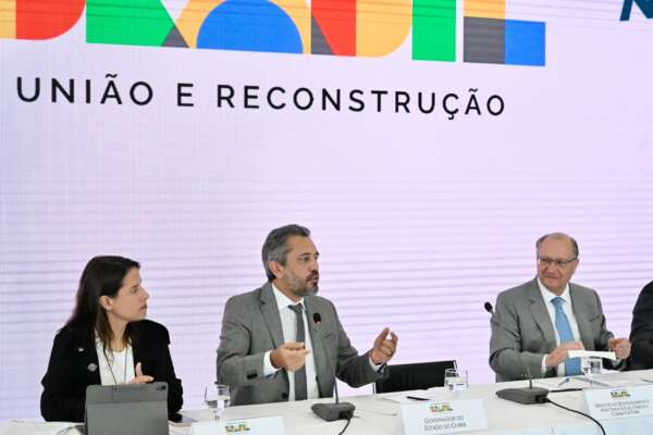 Em reunião com Governo Federal, governador Elmano defende regulamentação urgente do hidrogênio verde