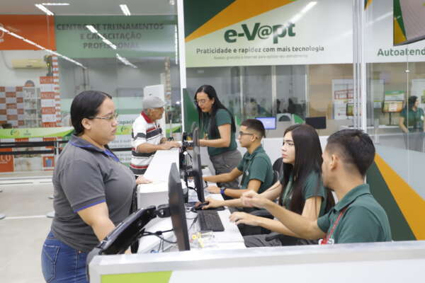 Governo do Ceará inaugura Vapt Vupt no Centro de Fortaleza