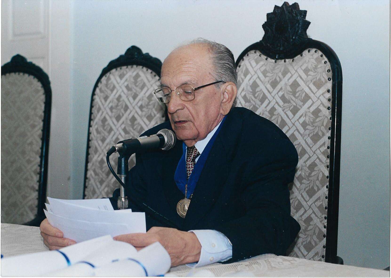 Centenário de Artur Eduardo Benevides: “O Príncipe dos Poetas Cearenses” é celebrado nesta quarta-feira (5) na Bece