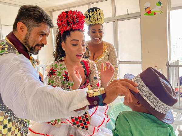 Grupo de dança junina anima pacientes internados no Hospital Infantil Albert Sabin