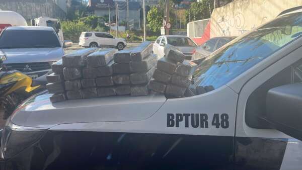 Mais de 28 kg de maconha são apreendidos em ação da PMCE na Capital