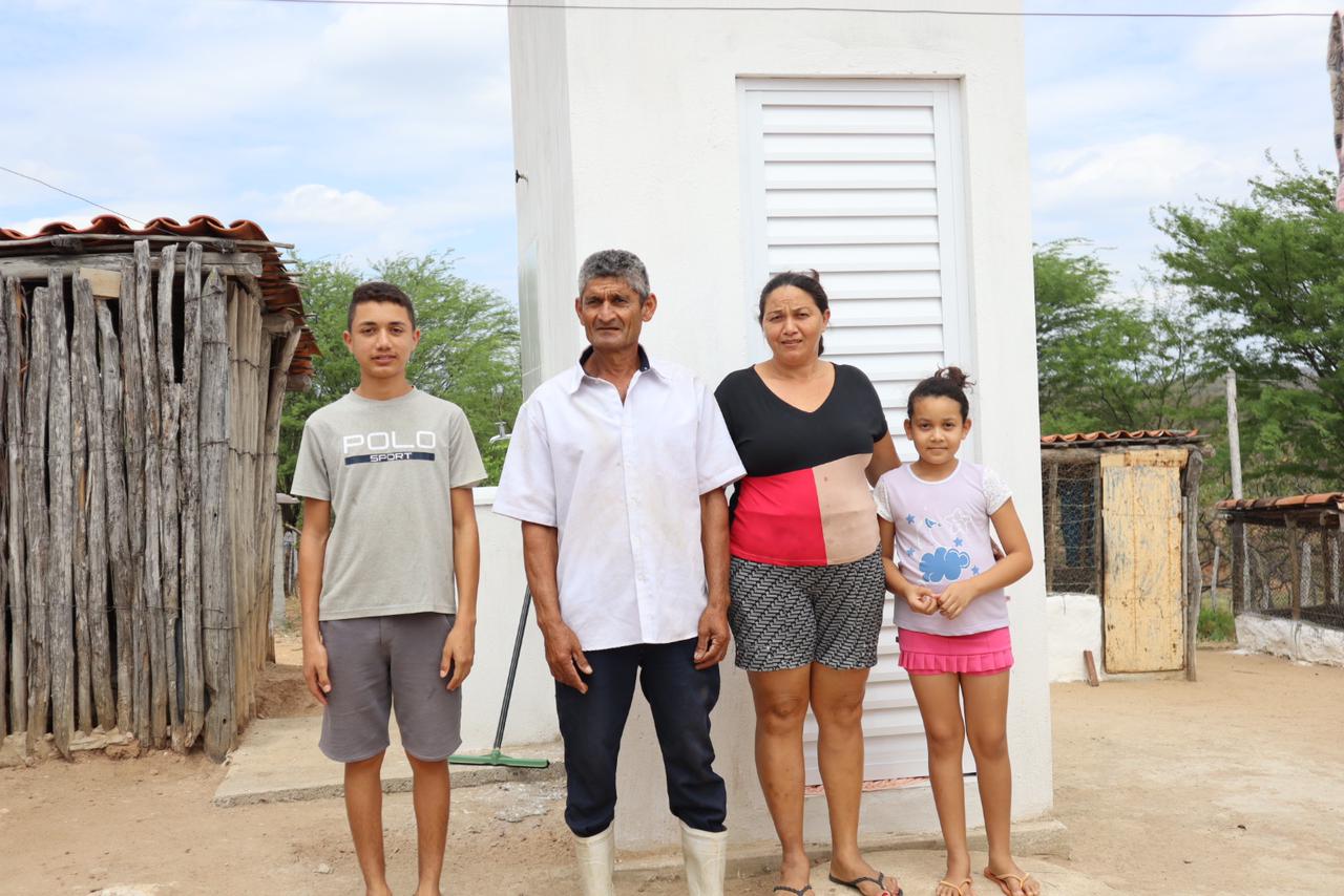 Gestores da Sohidra acompanham andamento do projeto de módulos sanitários em Canindé