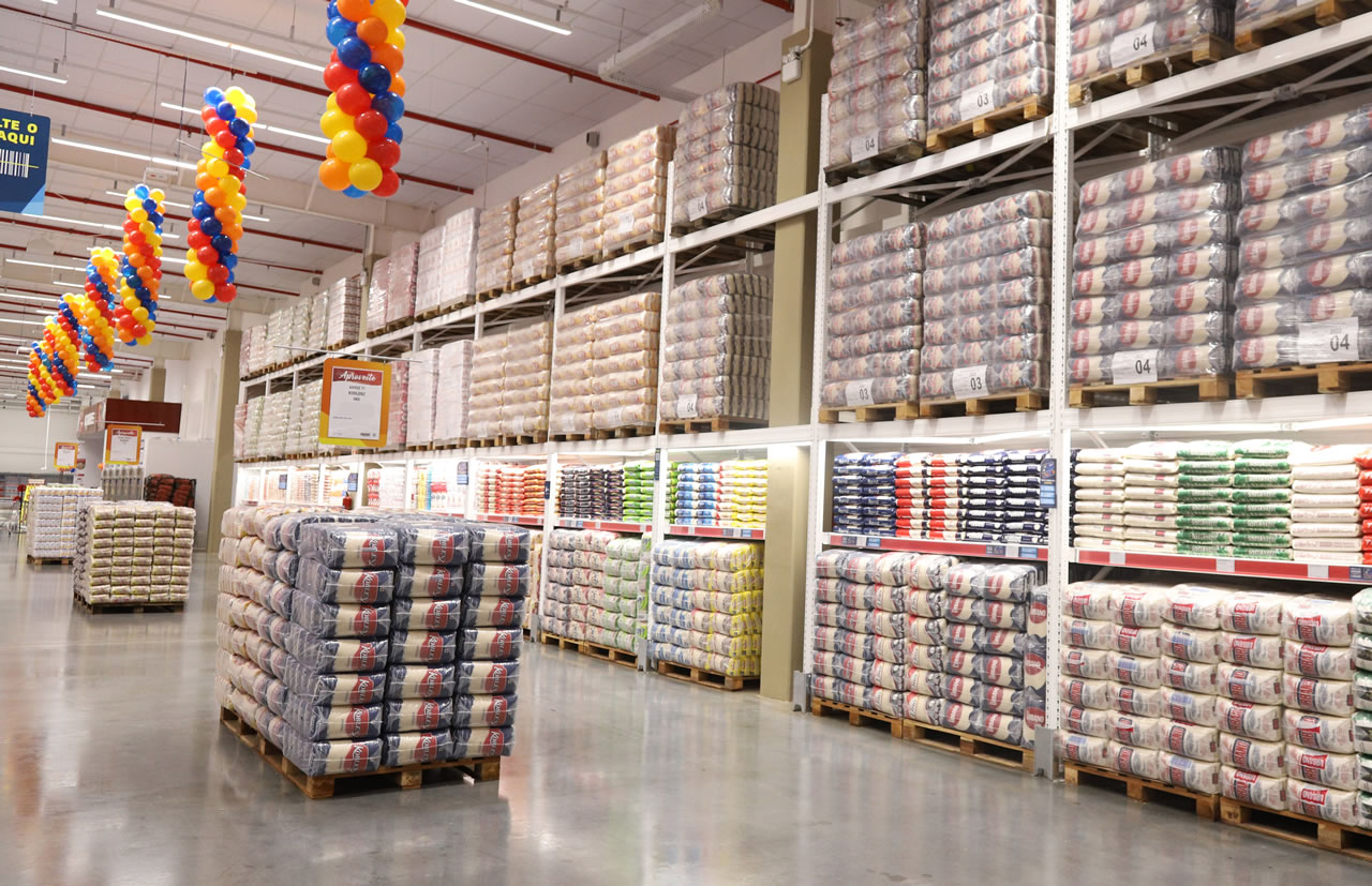 IDT vai intermediar seleção de 430 vagas para novas lojas Assaí em Fortaleza