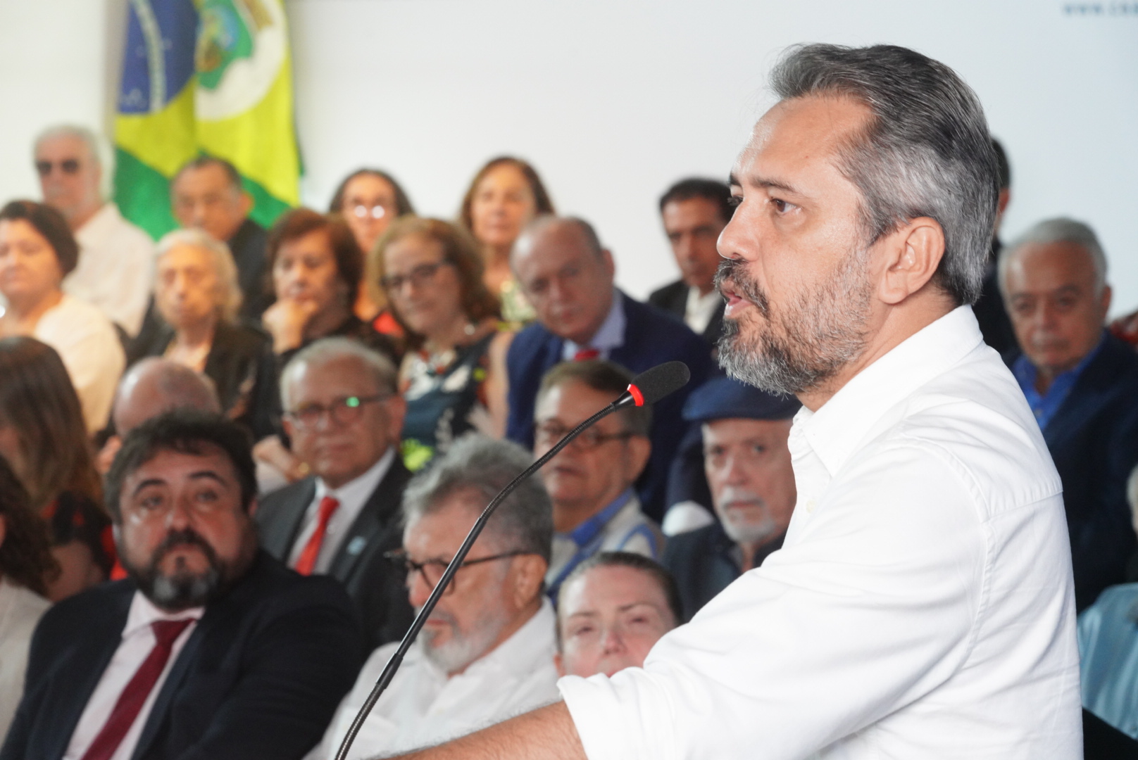 44 anos da Lei da Anistia: Governador anuncia transformação de mausoléu do Palácio da Abolição em monumento a abolicionistas cearenses