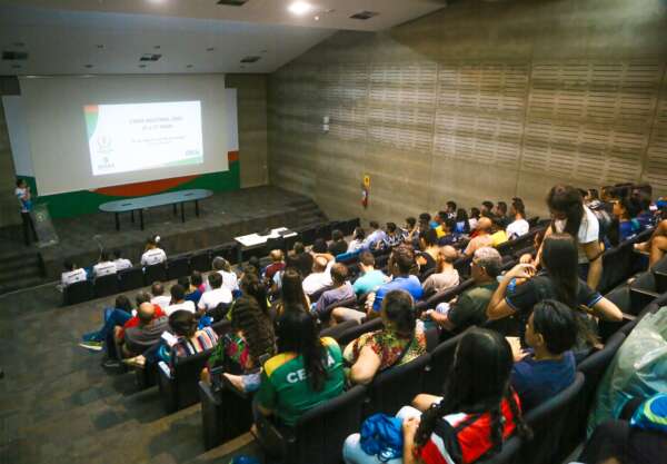 Sesporte reúne delegação para informar como será viagem para etapa dos Jogos da Juventude 2023