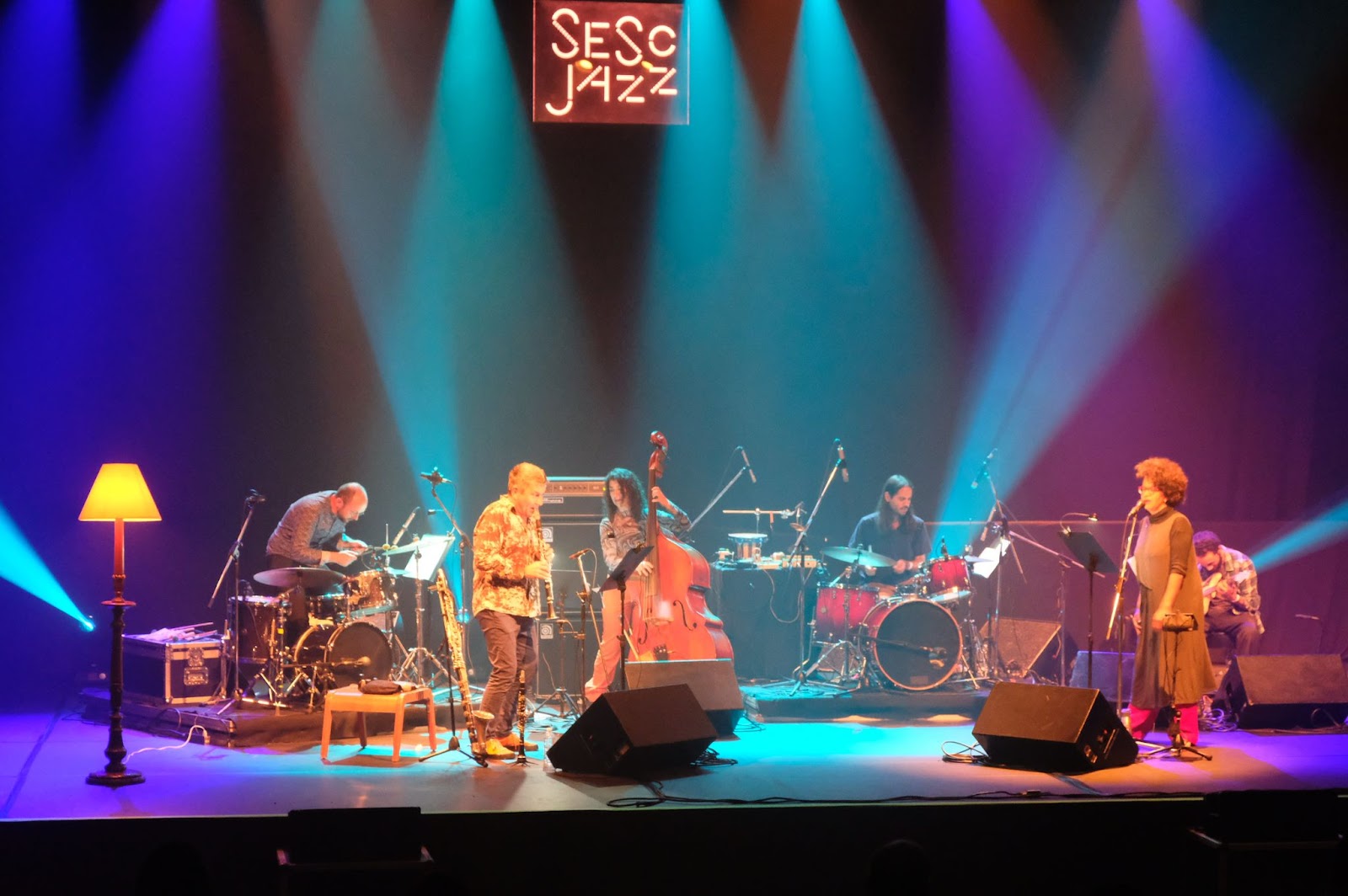 Cineteatro recebe Juçara Marçal com os grupos Abajur e Rrêve Sélavy