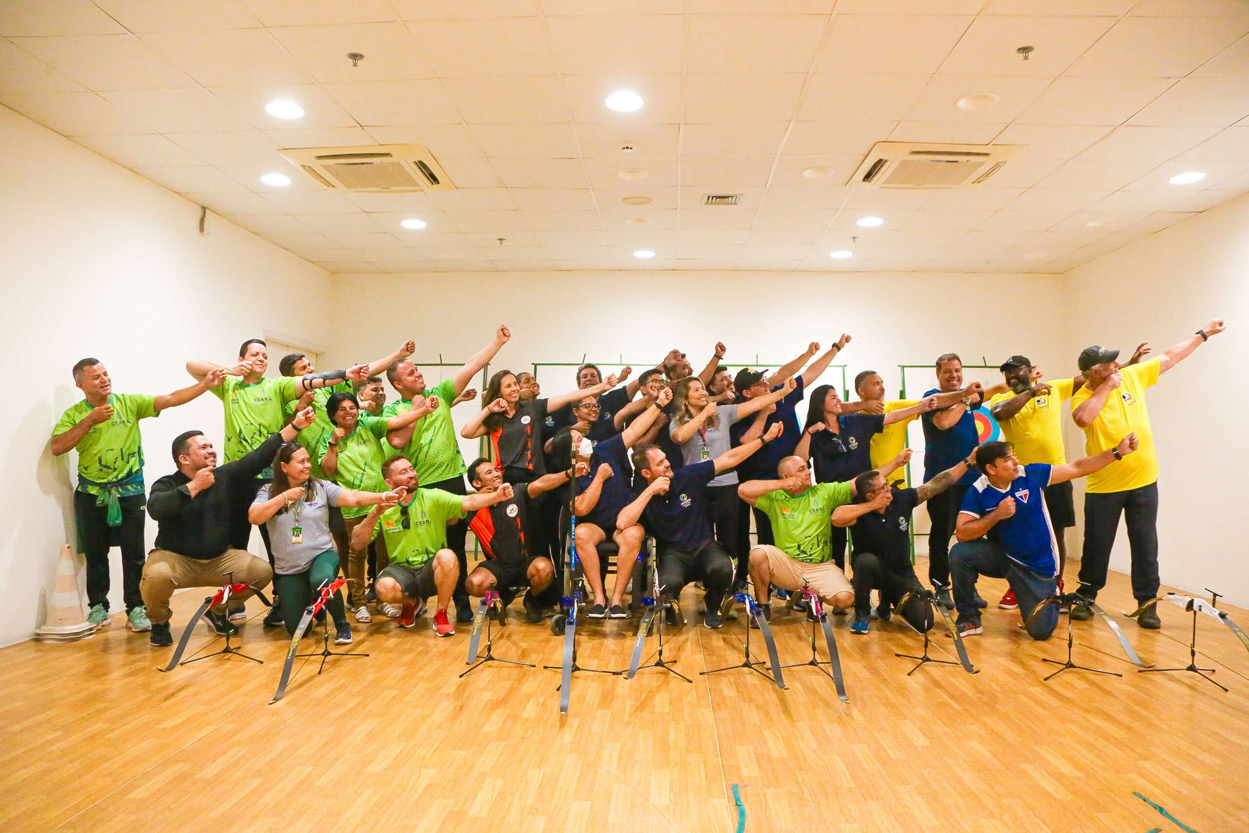 Sesporte realiza capacitação de profissionais de Educação Física na modalidade tiro com arco