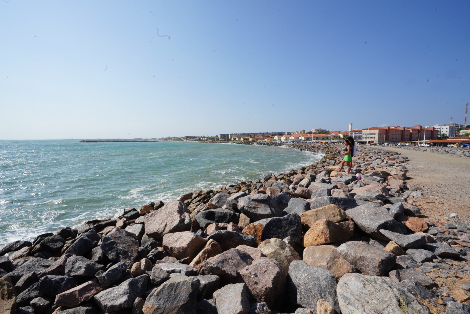 Parceria entre Governo do Ceará e Prefeitura de Caucaia viabiliza obras de infraestrutura para promover cidadania e turismo