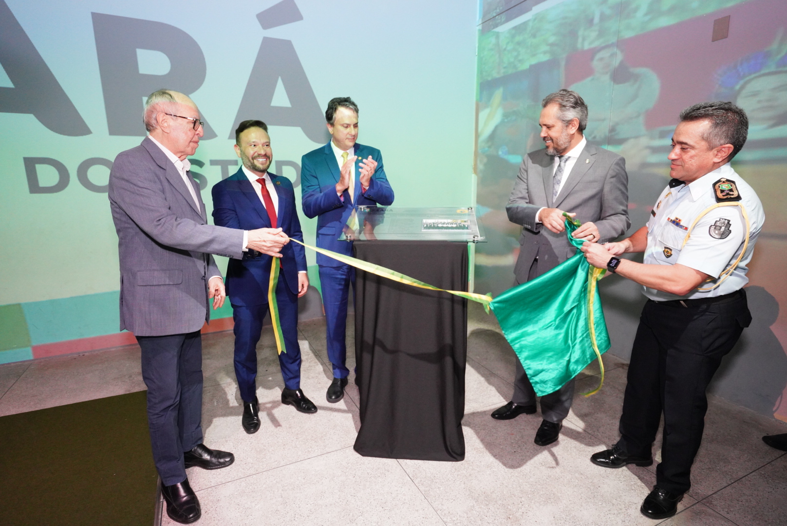 Governador participa de cerimônia de encerramento de curso de Segurança de Autoridades Governamentais