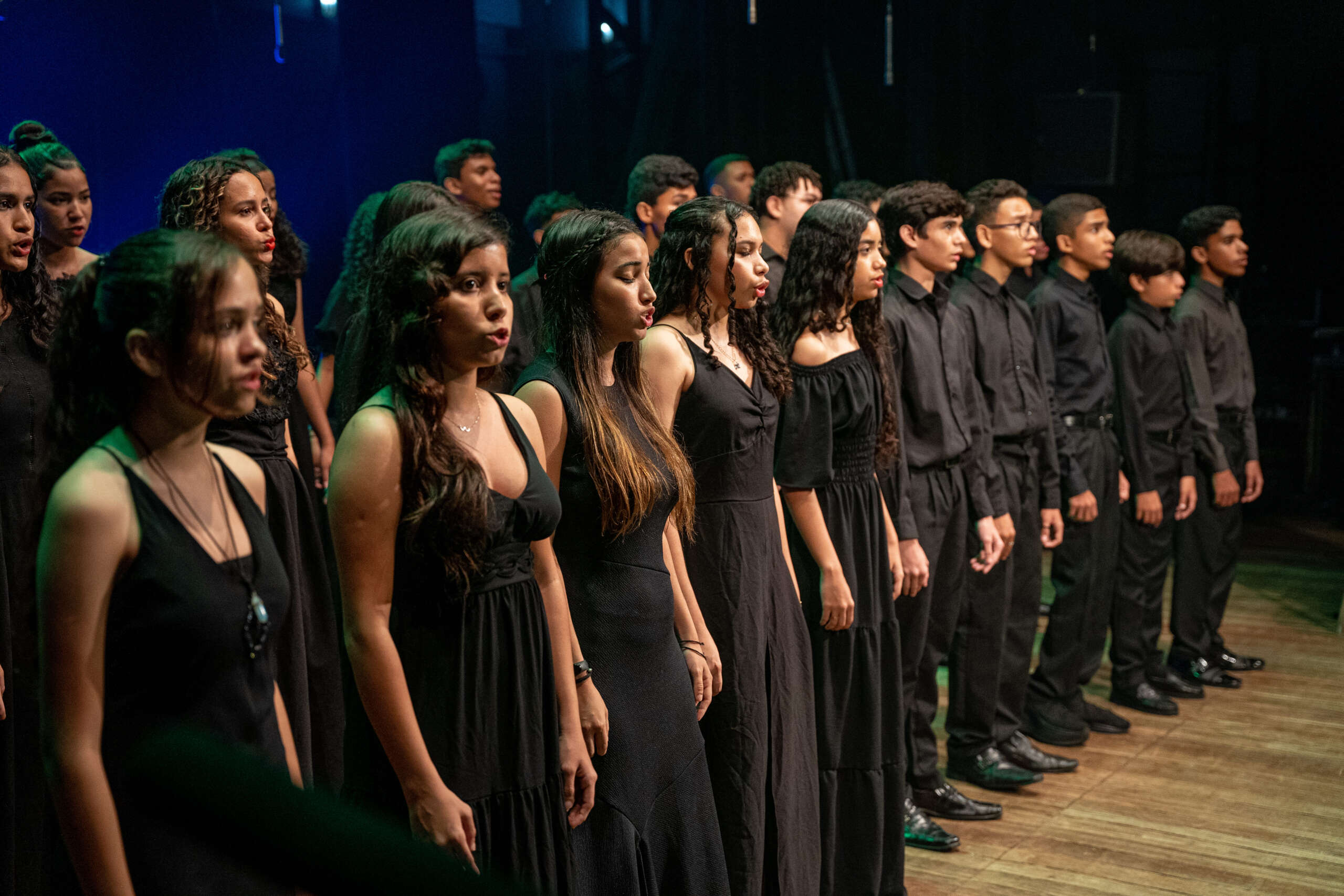 Jovens do Instituto de Música Jacques Klein se apresentam gratuitamente no Anfiteatro da Beira Mar e no Theatro José de Alencar