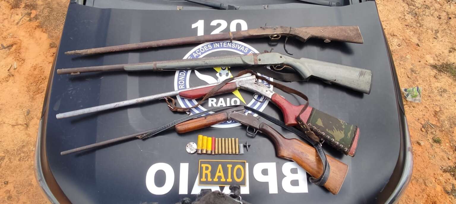 PMCE apreende quatro armas de fogo e 12 munições em Caririaçu