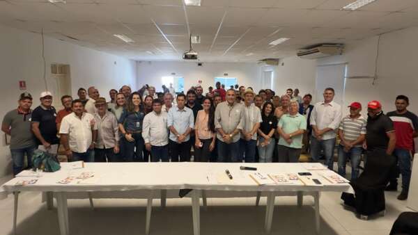 Retirada da vacinação contra Febre Aftosa é tema de audiência pública com produtores e lideranças no Vale do Jaguaribe