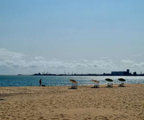 Fortaleza possui 22 trechos de praias próprias para banho neste fim de semana