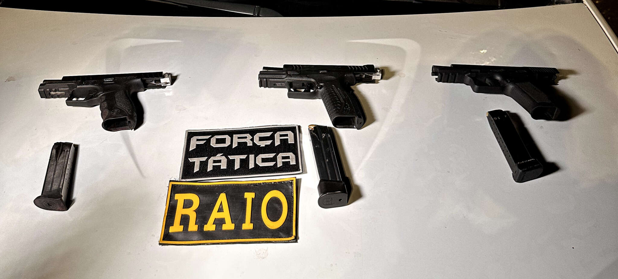 Quatro suspeitos de tentativa de homicídio são presos pela PMCE em posse de três armas em Sobral