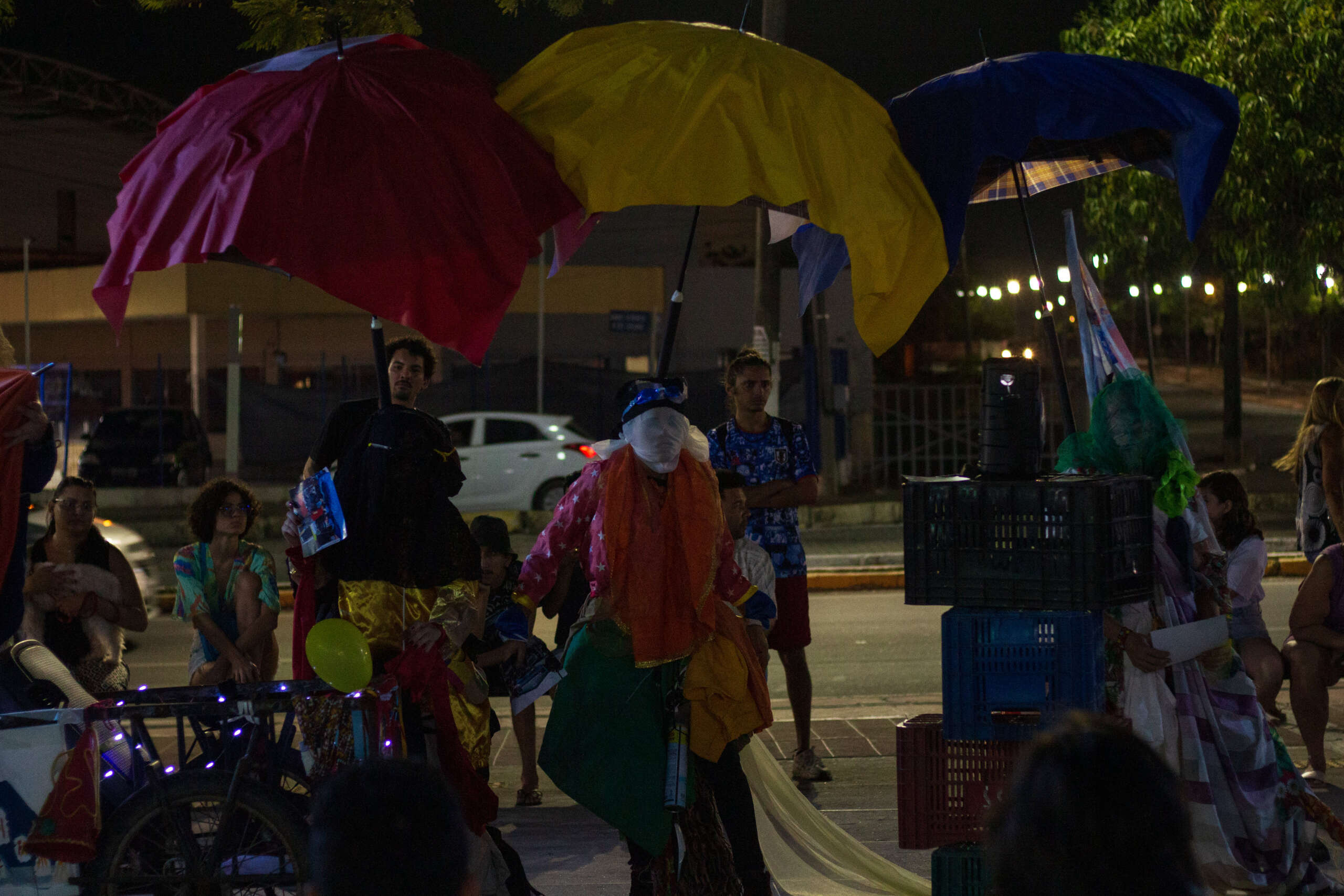 “Mulambo”: Theatro José de Alencar recebe espetáculo que celebra os 20 anos do Grupo Garajal