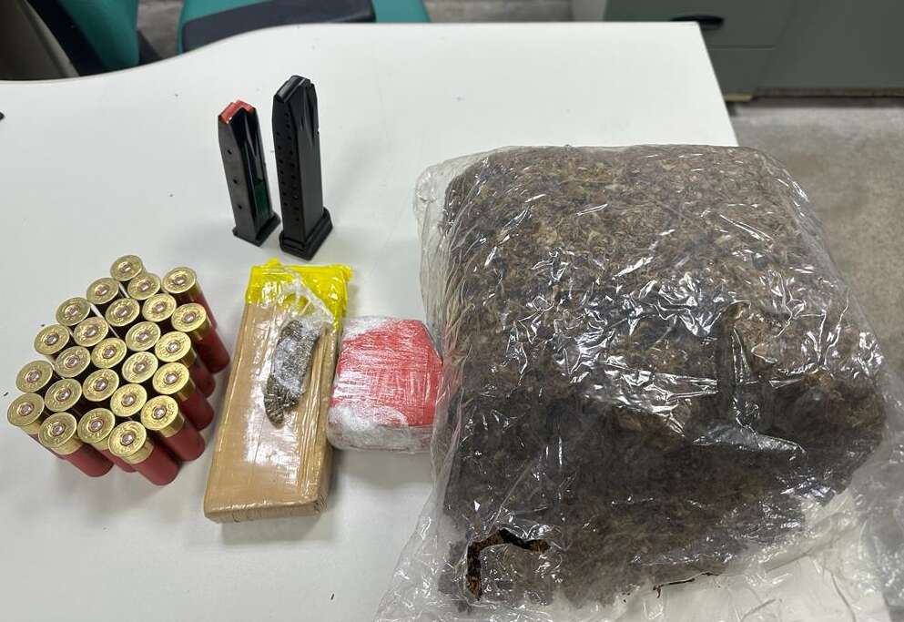PC-CE prende suspeito de tráfico de drogas e apreende 1,2 kg de maconha em Messejana