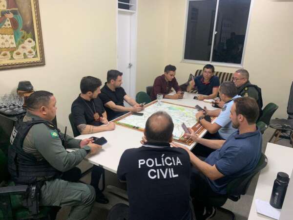 Forças de Segurança capturam em flagrante dupla suspeita de homicídio e lesões em Fortaleza