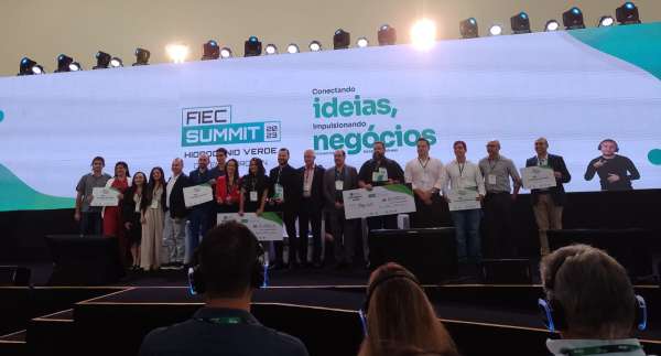 Hidrogênio Verde: Uece conquista 1º e 2º lugares em seleção de projetos de pesquisas da Fiec