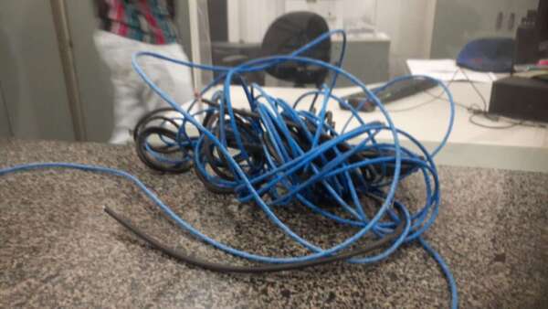 Em ações distintas, PMCE recupera mais de 57 metros de cabos e captura dupla em Fortaleza