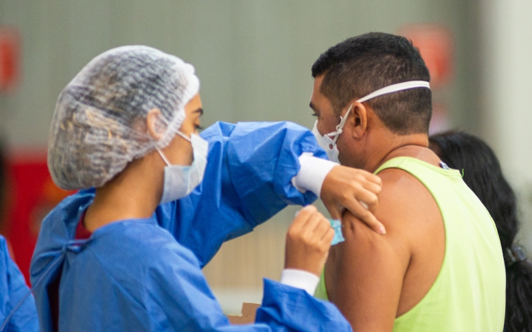 Aumento de casos de covid-19 no Ceará reforça importância da atualização do calendário vacinal