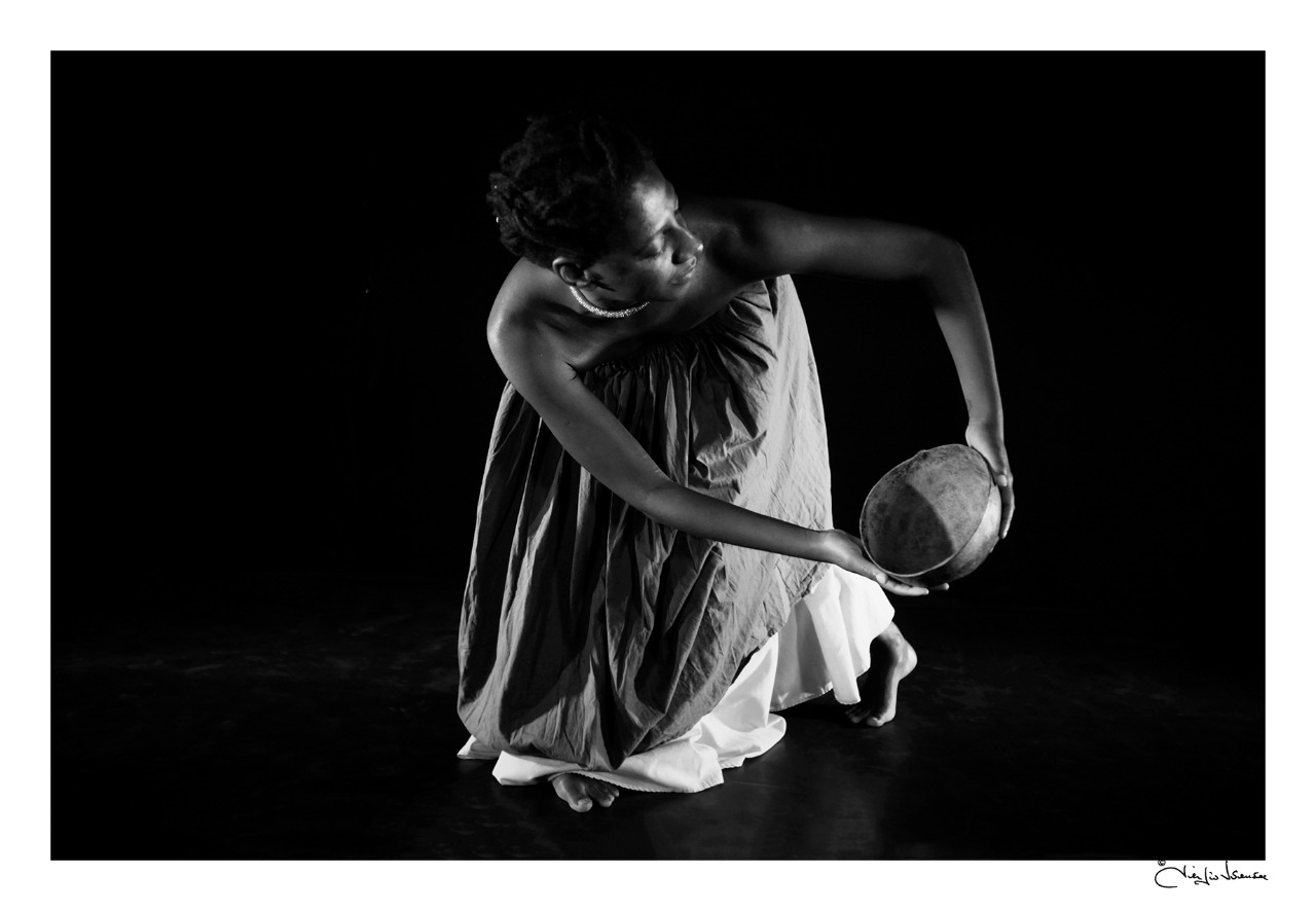 Escola Porto Iracema das Artes realiza oficina “Consciência Somática e Territorialidade”, com artista Candai Calmon