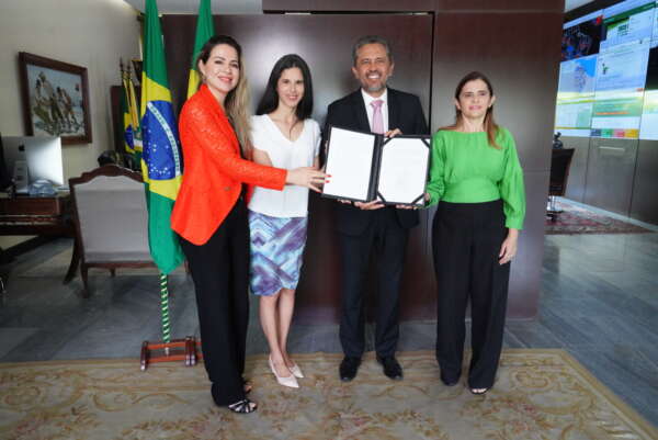 Governo do Ceará e Fundação Maria Cecília Souto Vidigal assinam Carta Compromisso em defesa da infância