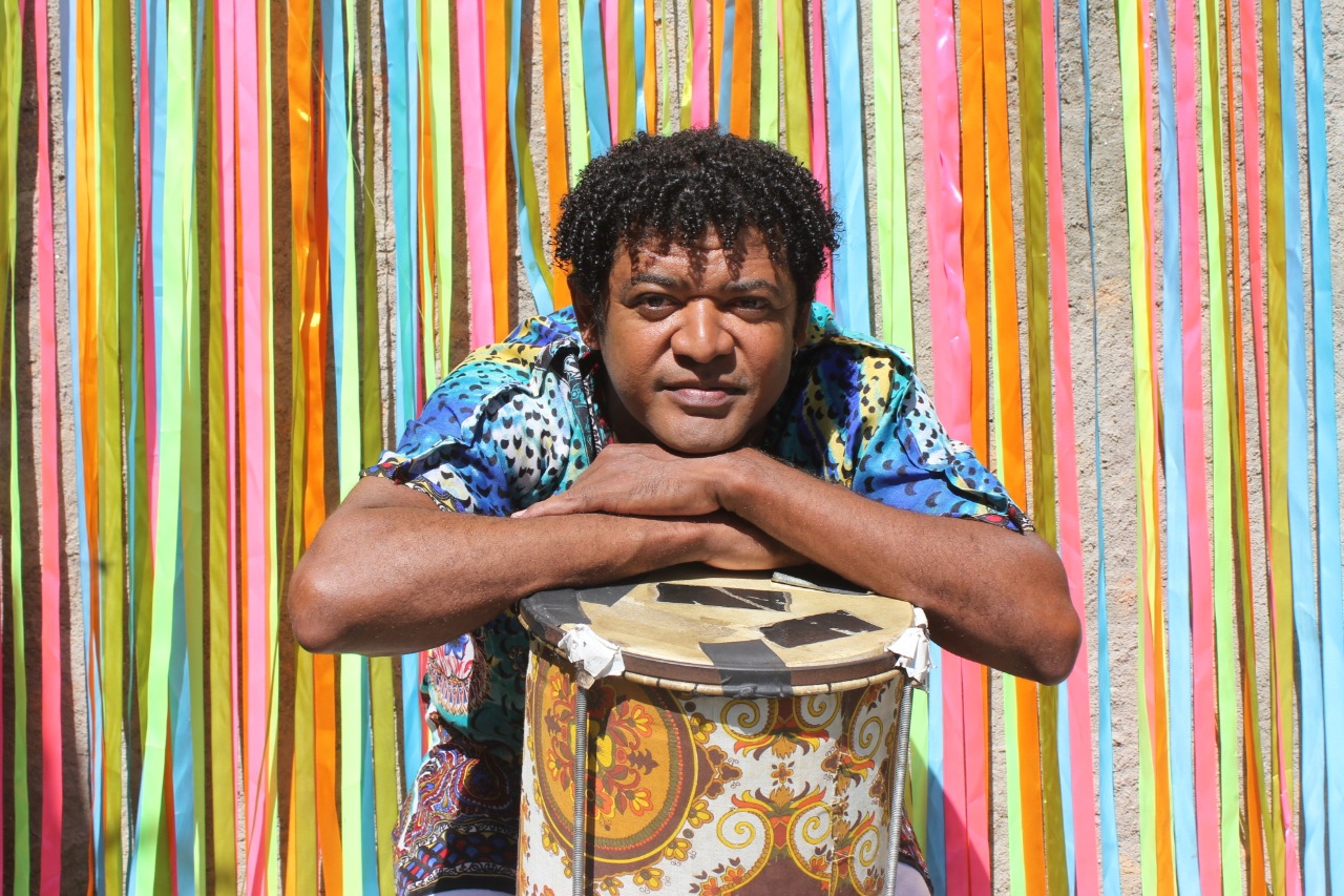 “Encantarias do Maranhão”: Mestra Zezé Menezes de Yemanjá e Henrique Menezes fazem apresentação gratuita no TJA