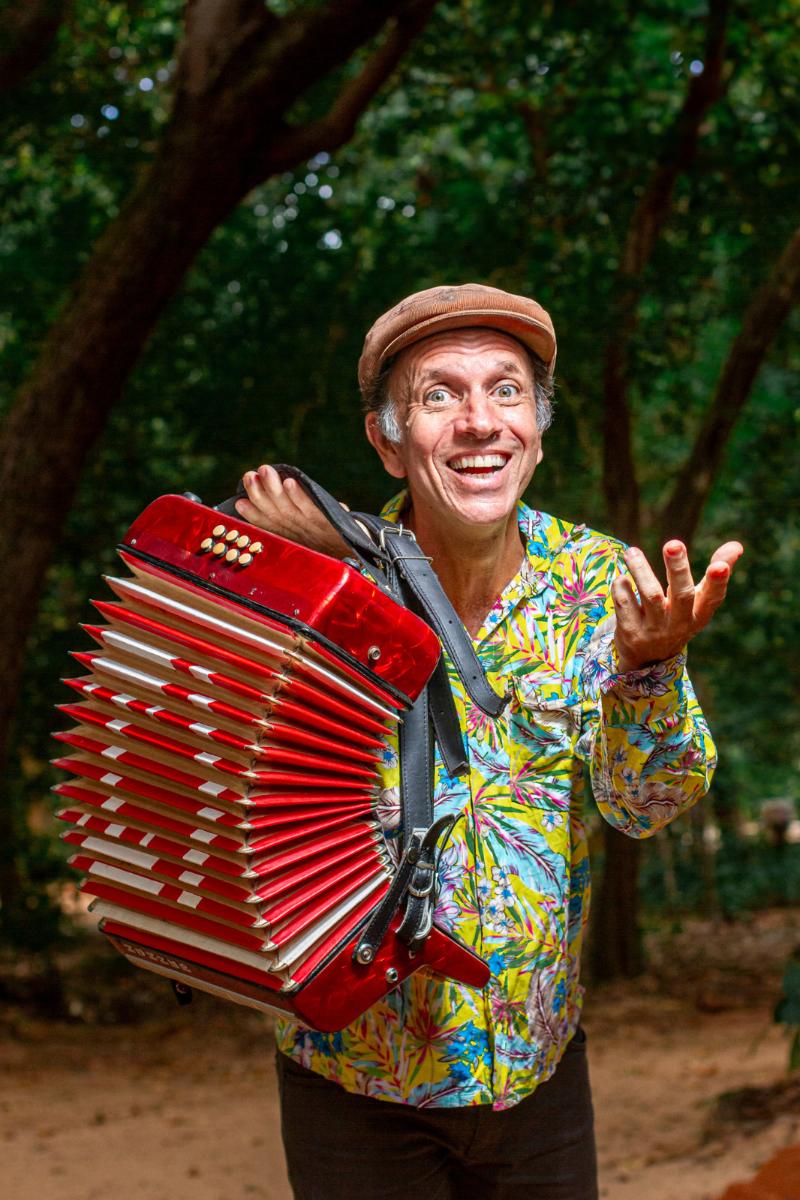 Porto Iracema das Artes promove oficina “Na Pisada do Pulso”, com artista Helder Vasconcelos