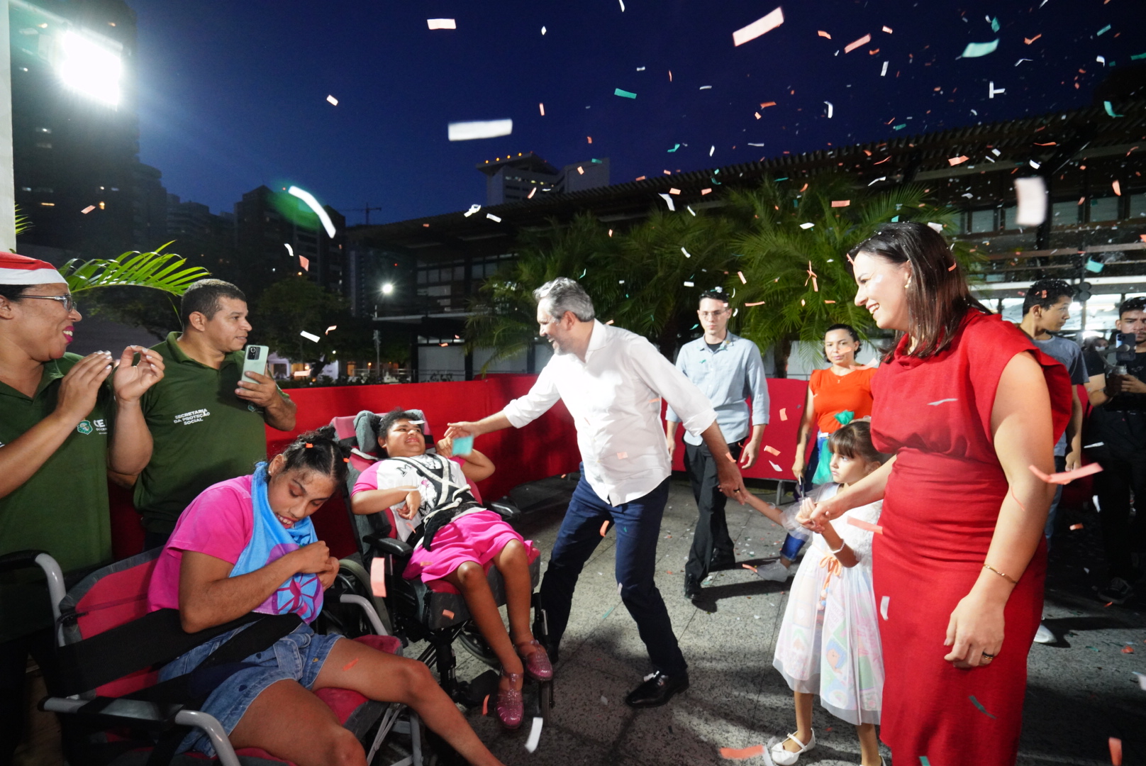 Governo do Estado presenteia crianças no Natal Ceará Sem Fome