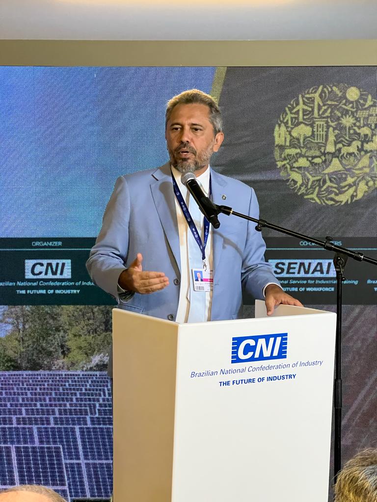 Em painéis na COP-28, governador Elmano destaca protagonismo cearense em transição energética