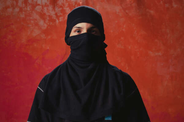 Integrante do Laboratório de Artes Visuais, projeto “mãozinha” se apresenta nas Rotas de Criação