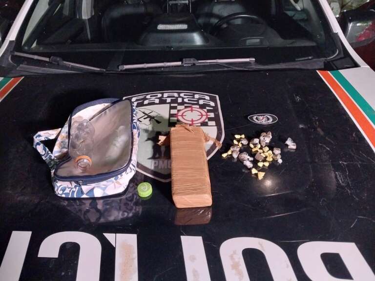 PMCE apreende adolescente com drogas na Praia do Futuro