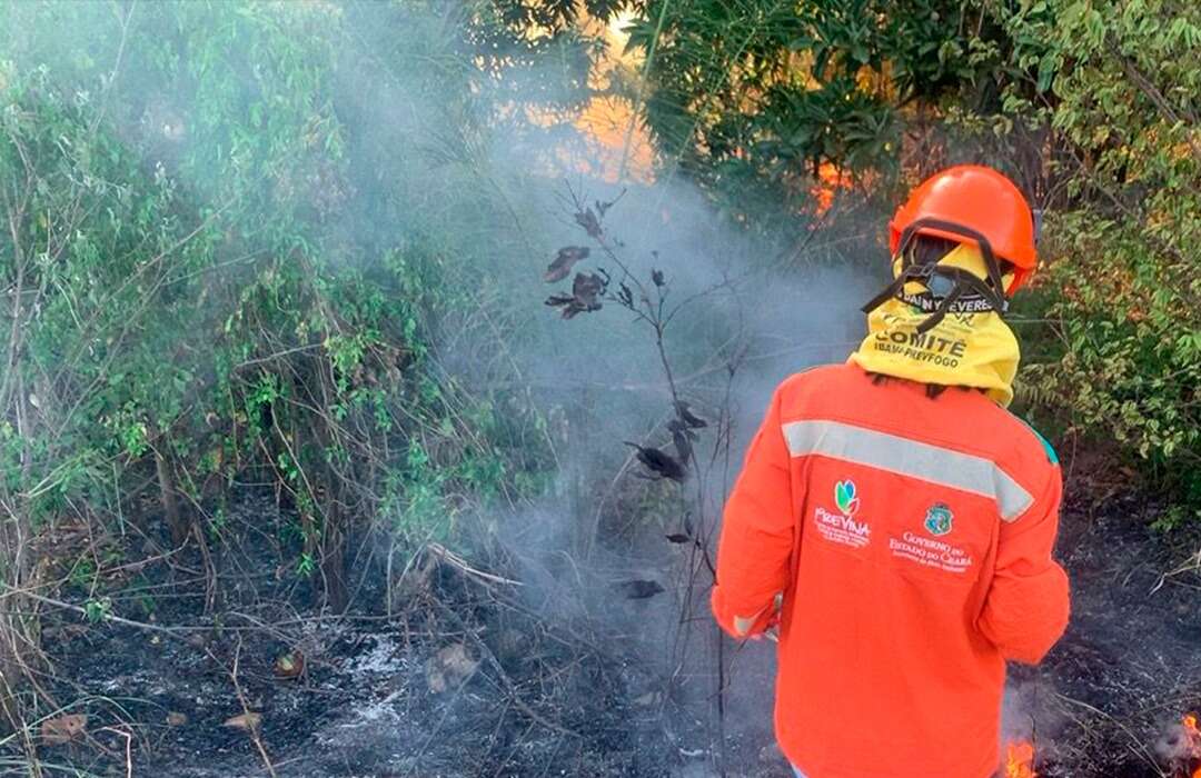 Sema contém incêndio na APA da Serra da Aratanha