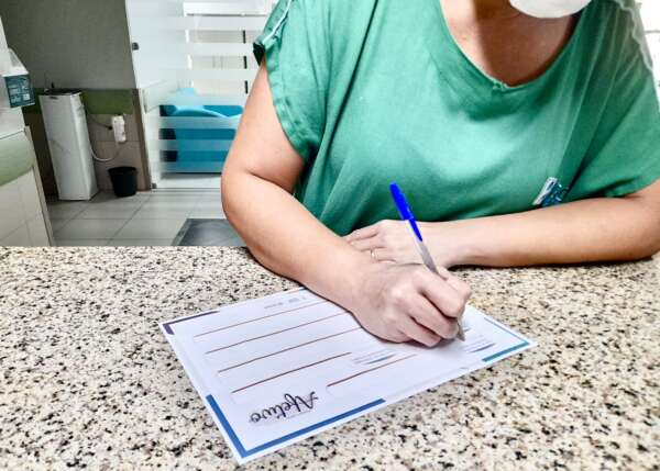 “Prontuário afetivo” amplia atendimento humanizado e constrói vínculos entre profissionais e famílias no HRN