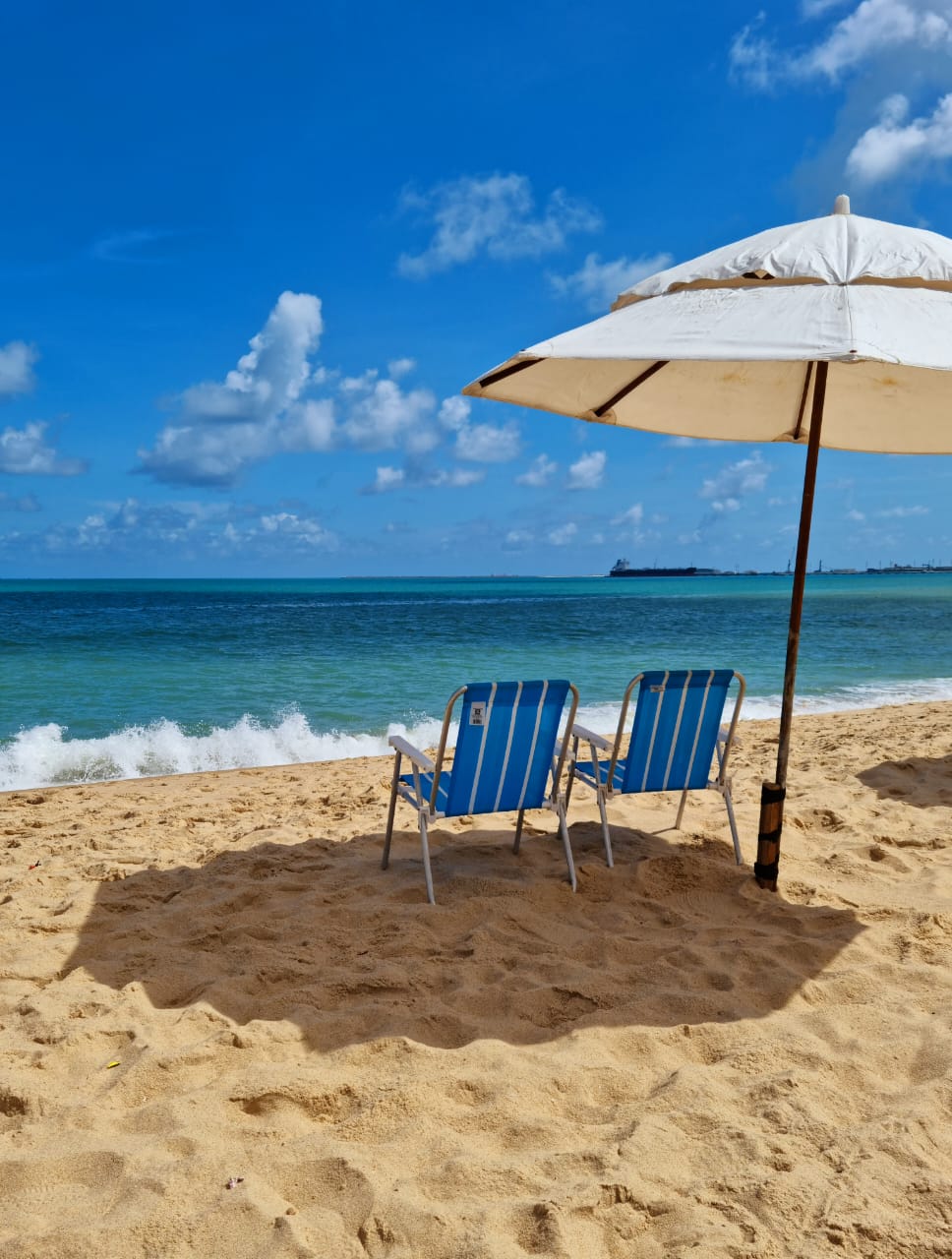 Fortaleza tem 19 trechos de praia próprios para banho neste fim de semana