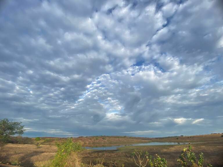 Chove em cerca de 125 municípios entre os dias 31 de dezembro e 1º de janeiro